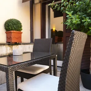 3* בית הארחה Intown Luxury House